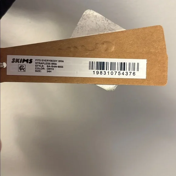 NWT Skims Fits Everybody Strapless Bra in Onyx 34H - Picture 5 of 9